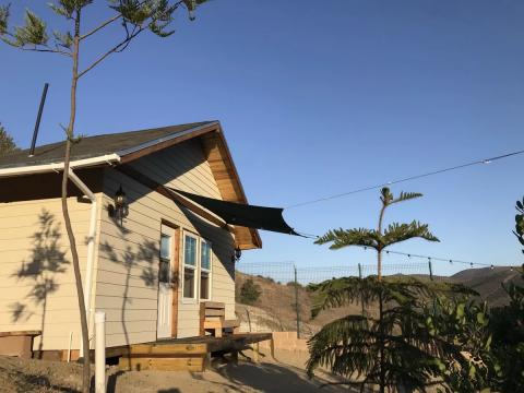 casa del arroyo por la tarde